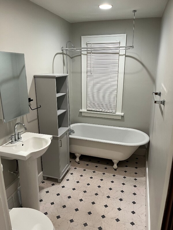 Building Photo - 221-223-223 S State St