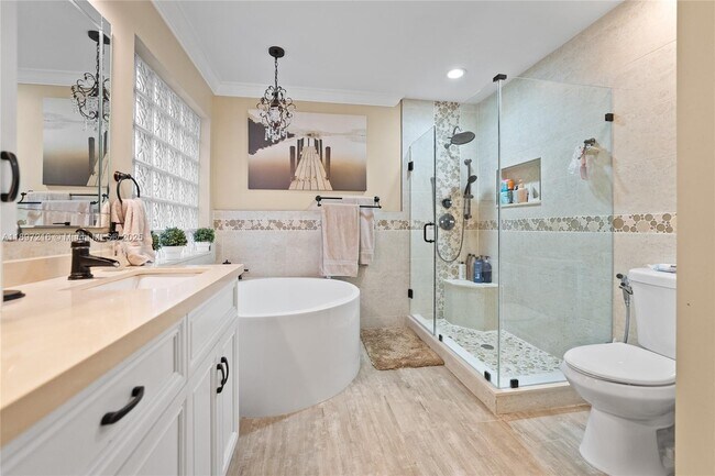 Building Photo - 13925 SW 155th Ct