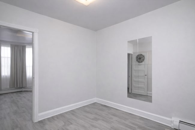 Building Photo - 1452 N Allison St