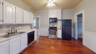 Building Photo - 8 Olmstead St