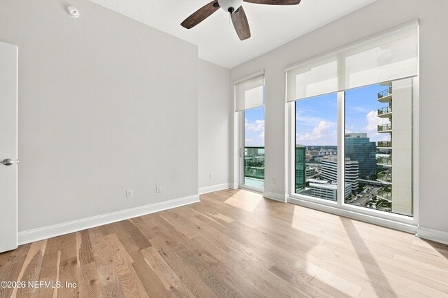 Building Photo - 1431 Riverplace Blvd