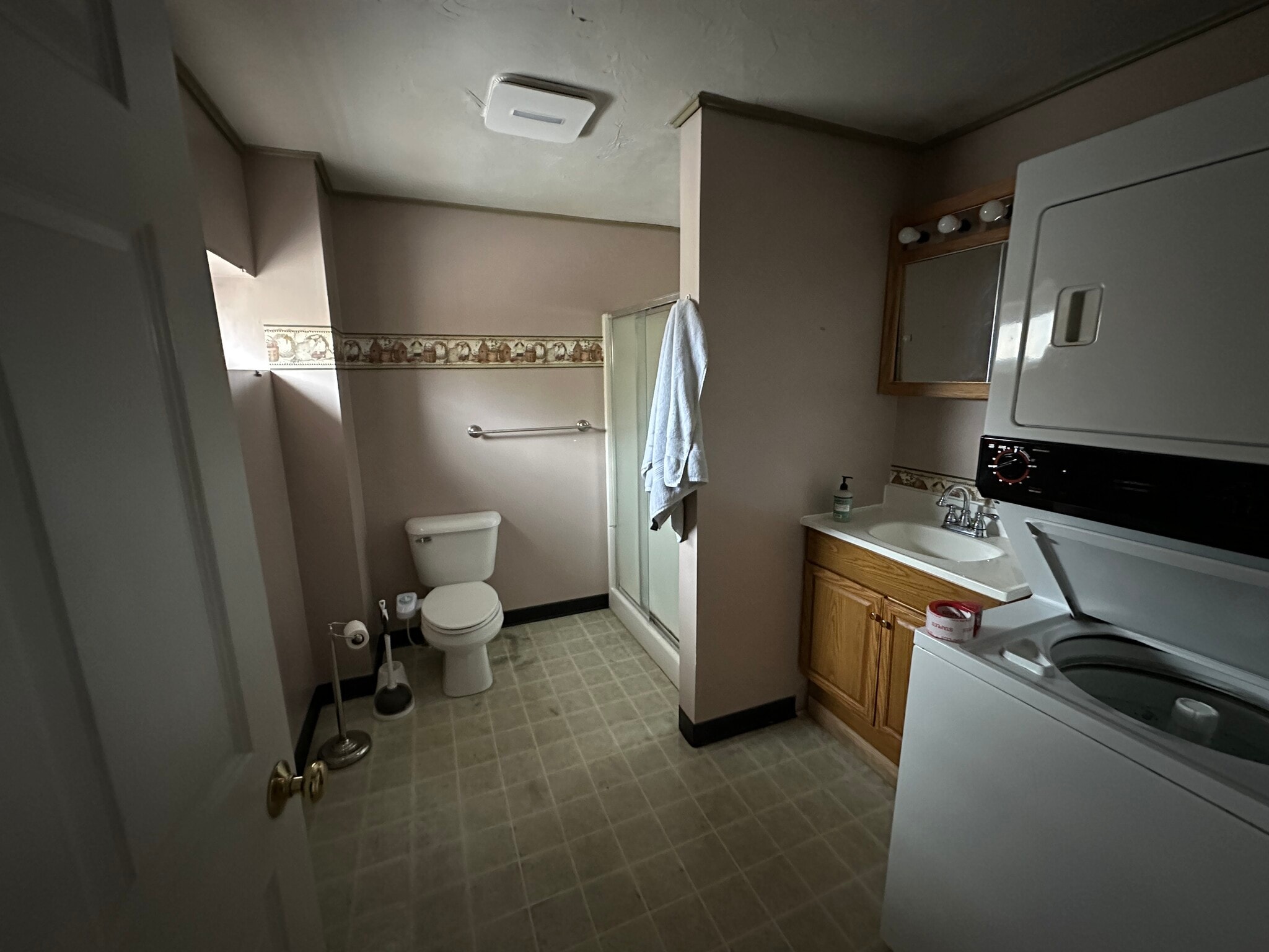 Building Photo - 216 Rumford St