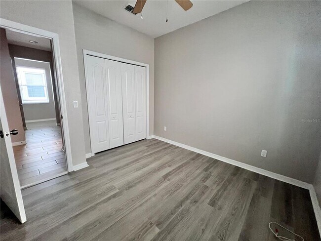 Building Photo - 1449 Paget Cove
