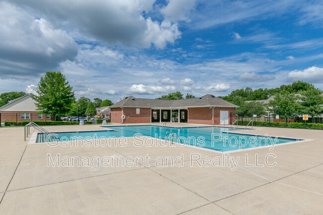 Building Photo - 1101 Downs Blvd