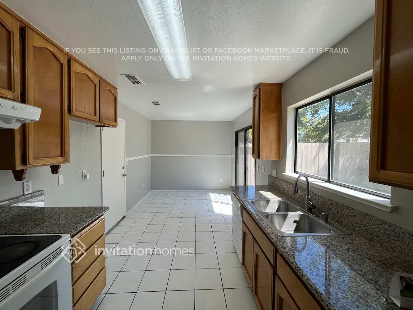 Building Photo - 3561 Binghamton Dr