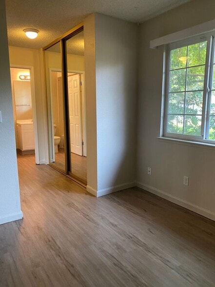 Building Photo - 6834 Trovita Way