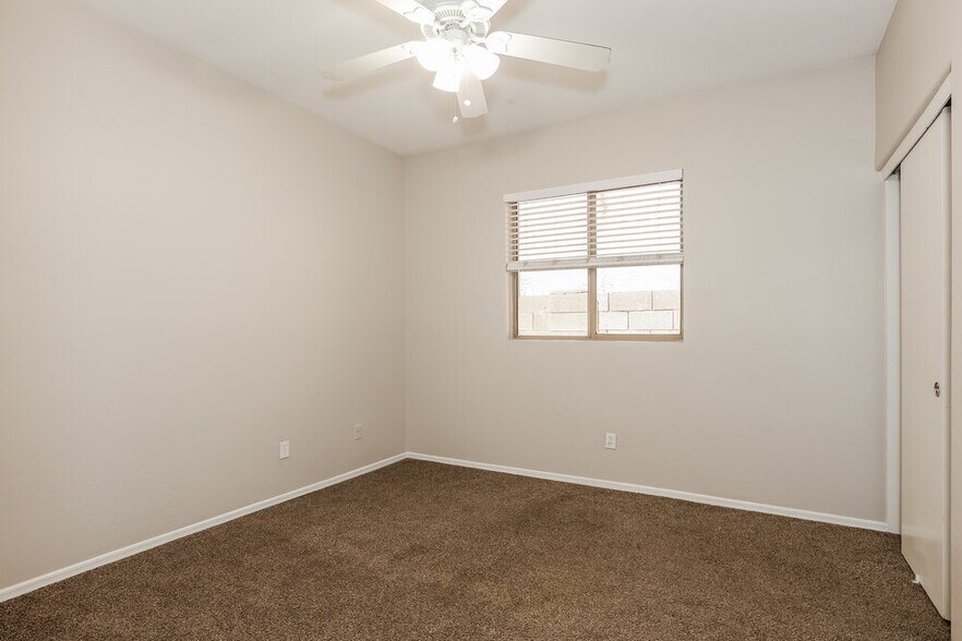 Building Photo - 11217 W Berkeley Rd