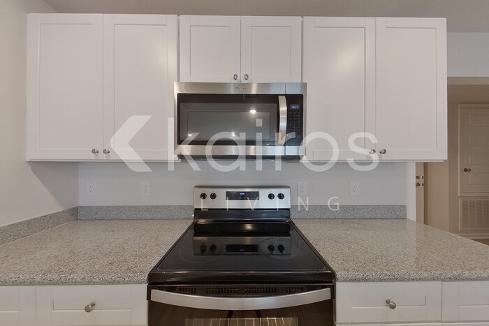 Building Photo - 4671 Malay Cir