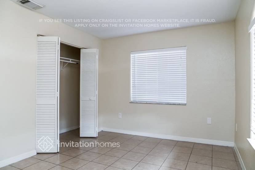 Building Photo - 9991 NW 126th Terrace