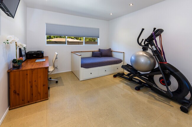 Building Photo - 17548 Marilla St