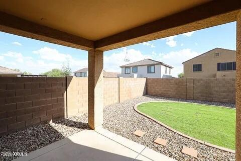 Building Photo - 18009 W Sunnyslope Ln