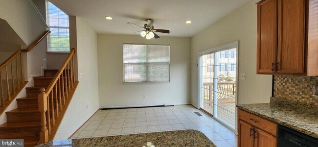 Building Photo - 43660 St Helena Terrace
