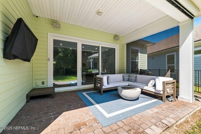 Building Photo - 85177 Floridian Dr