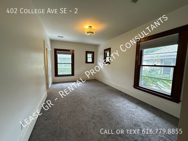 Building Photo - Renovated Two Bedroom in Heritage Hill