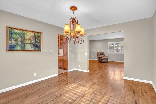 Building Photo - 1137 Mescal St