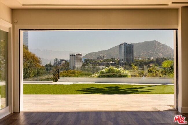 Building Photo - 10901 Terryview Dr