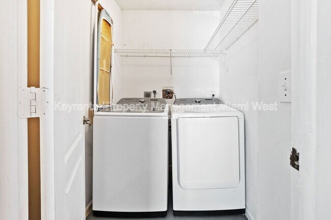 Building Photo - 15431 SW 140th St