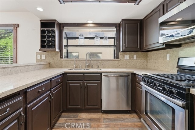 Building Photo - 26128 Alizia Canyon Dr