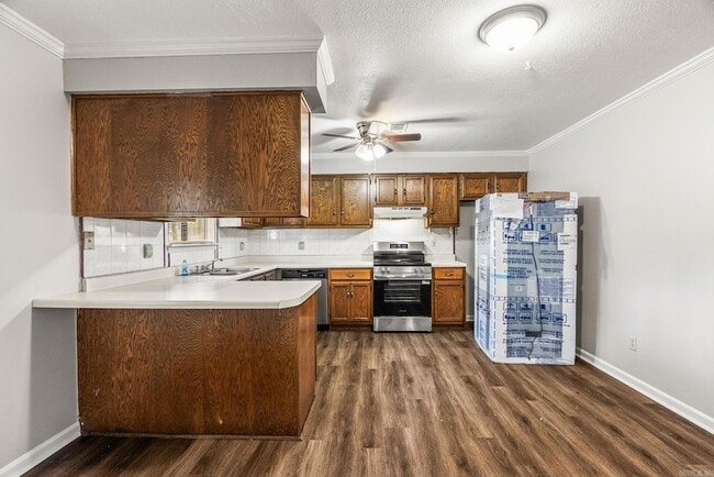 Building Photo - 19 Oak Forest Dr