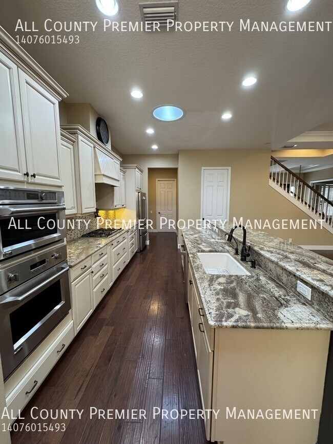 Building Photo - 203 Spalding Way