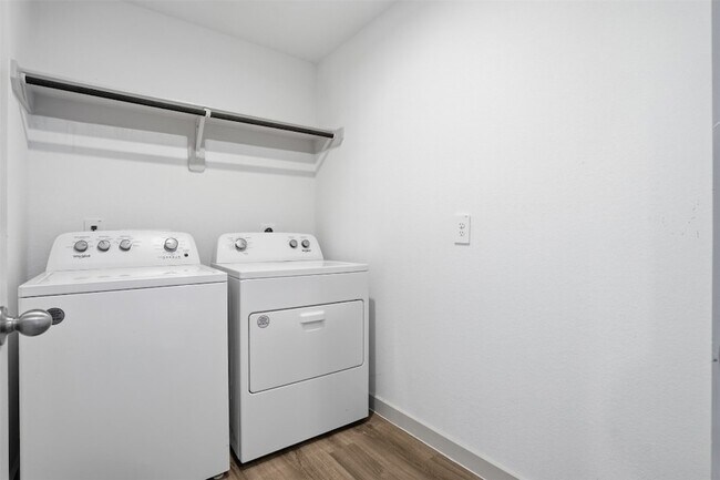 Building Photo - 1022 Curly Angora Ct