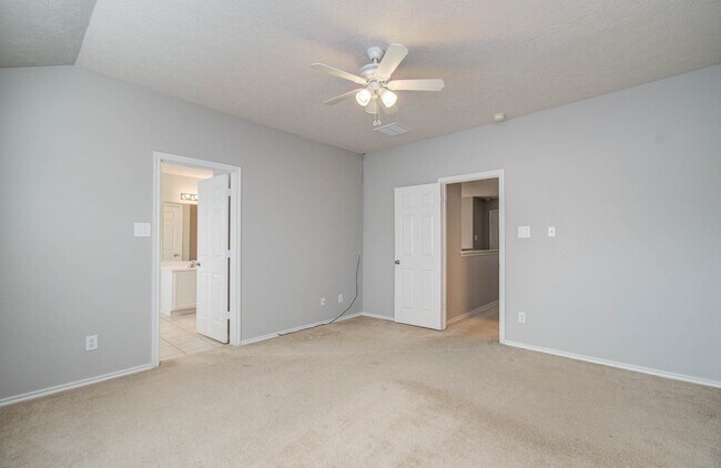 Building Photo - 14319 Mirkwood Ln