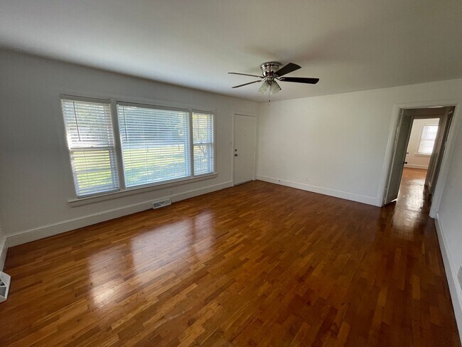 Building Photo - 5057 Wrightsville Ave