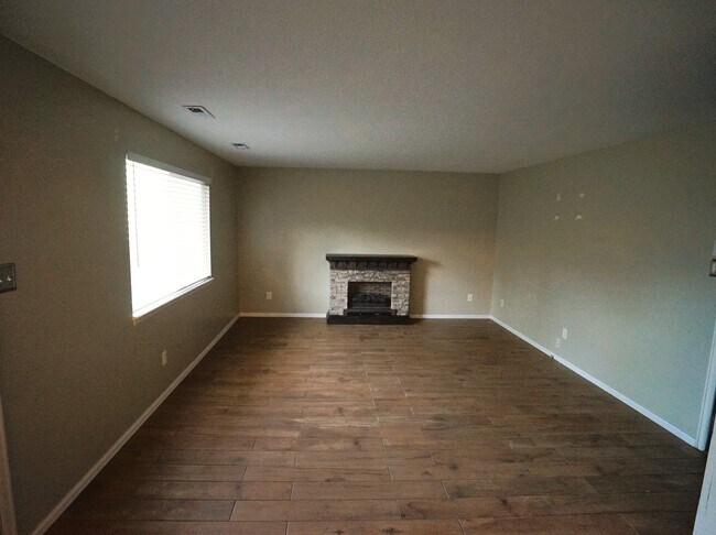 Building Photo - 5221 Hudson Cir