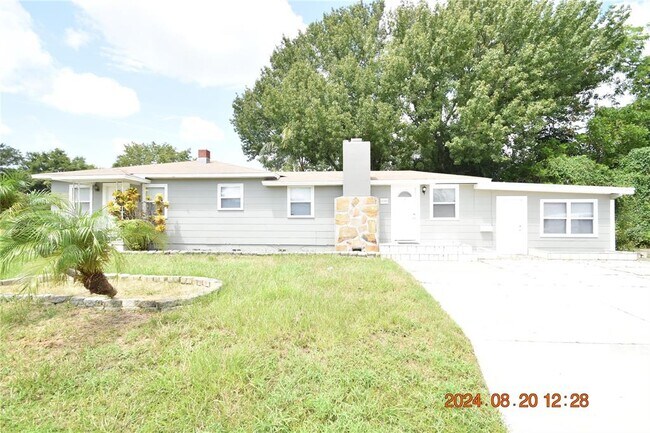 Primary Photo - 2700 26th St N