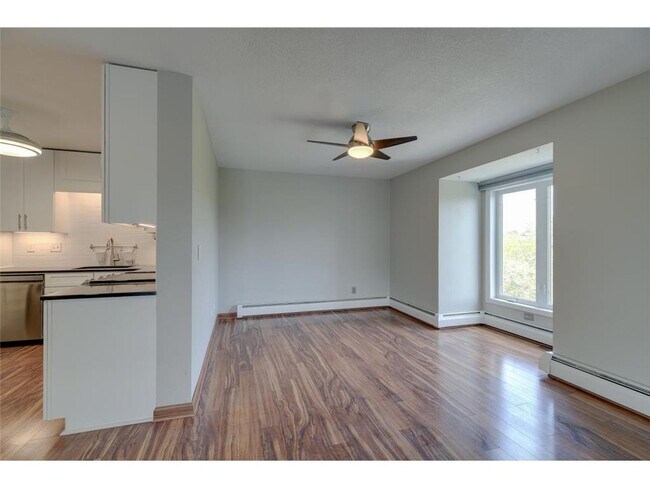 Building Photo - 450 Ford Rd