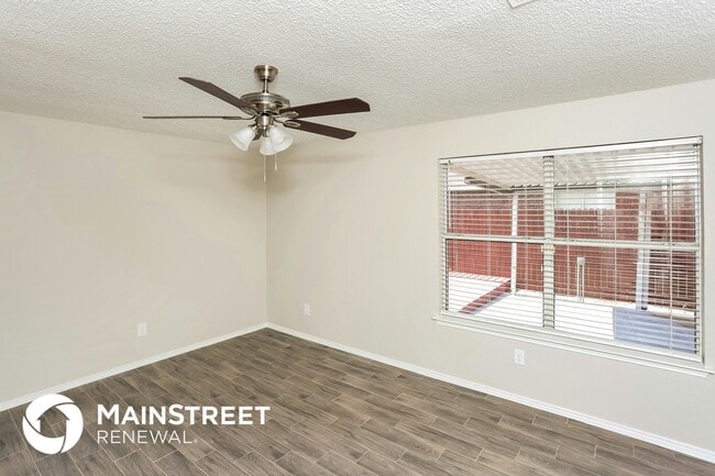 Building Photo - 501 Brazos St