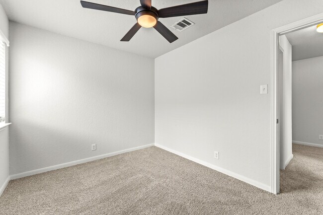 Building Photo - 216 Teron Dr