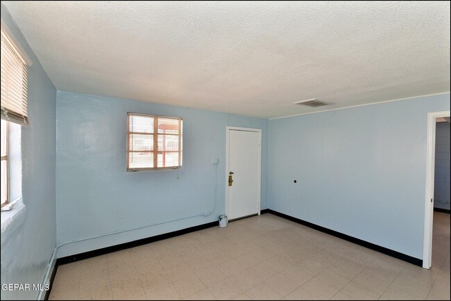 Building Photo - 8058 Gilbert Dr