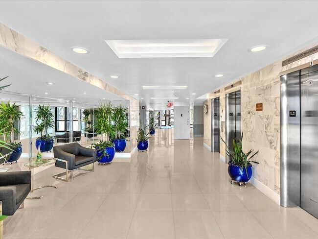 Building Photo - 1600 S Ocean Dr