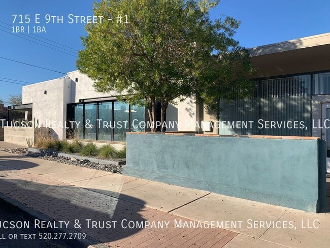 Primary Photo - 715 E 9th St