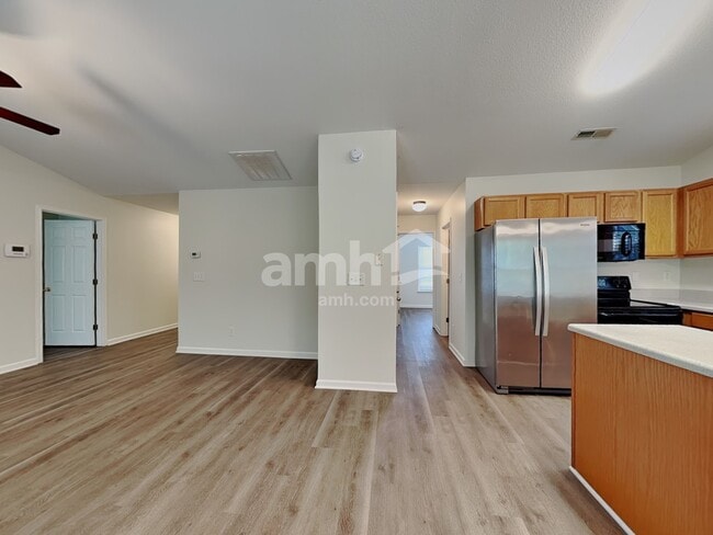 Building Photo - 770 Peachtree Meadows Cir