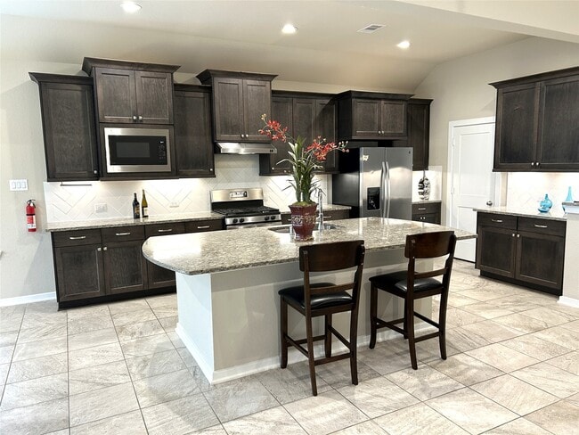 Building Photo - 8426 Bay Orchard Dr