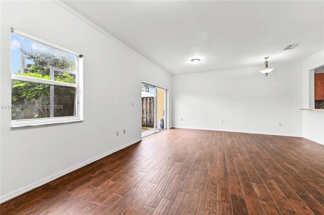 Building Photo - 5043 SW 140th Terrace