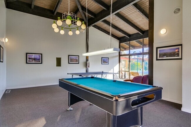 Building Photo - 450 S Sierra Ave