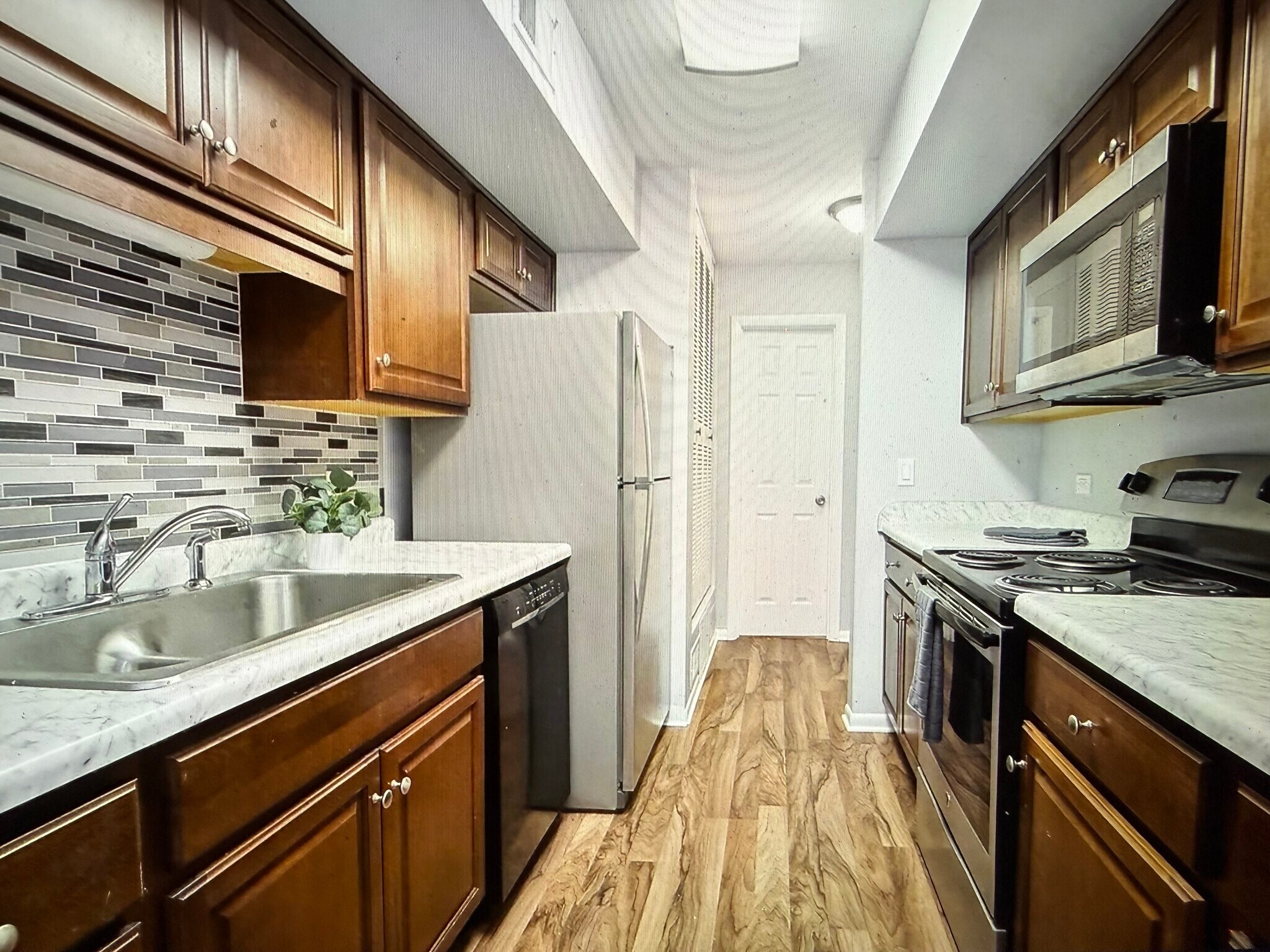 Building Photo - 520 Shorely Dr