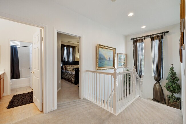 Building Photo - 42753 Della Pl