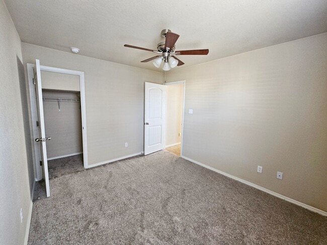 Building Photo - 605 Torrington Wy.