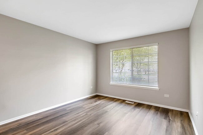 Building Photo - 371 Ashford Cir