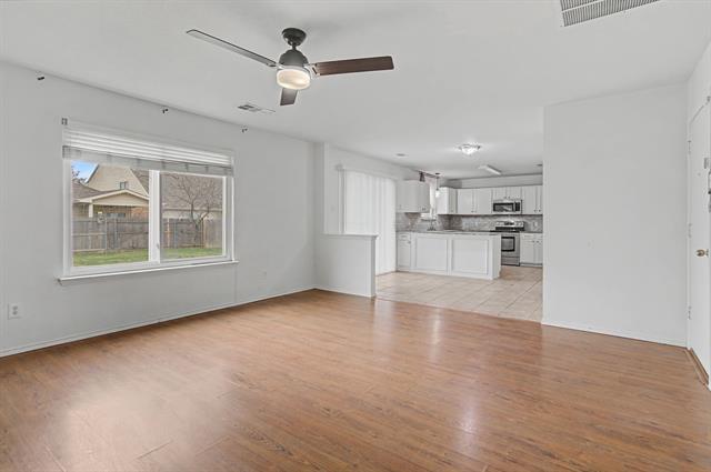 Building Photo - 5016 Meridian Ln