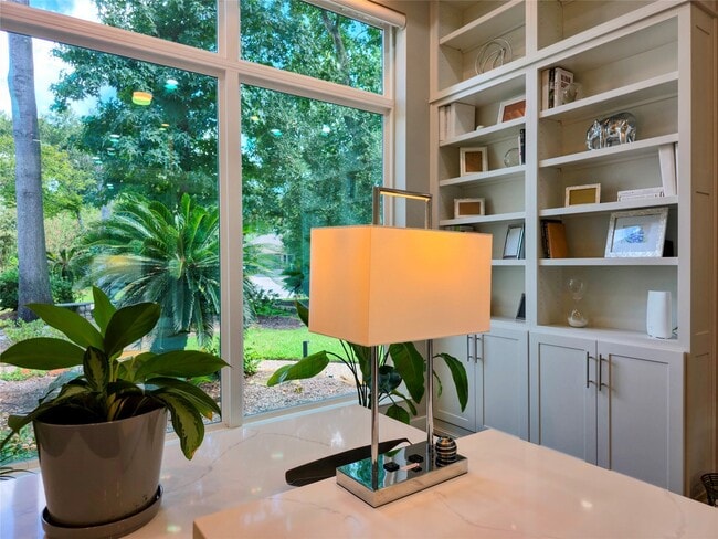 Building Photo - 19 Acorn Cluster Ct