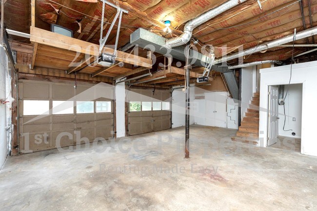 Building Photo - 1620 5th Pl NW