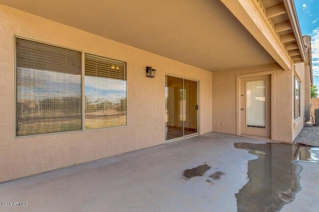 Building Photo - 42376 W Chisholm Dr
