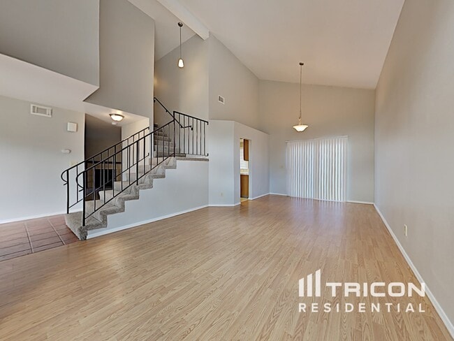 Building Photo - 2902 Cascade Ln