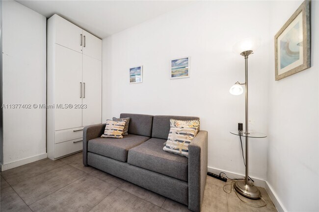 Building Photo - 7300 Ocean 110