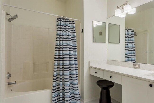Building Photo - 2749 Via Cipriani